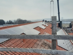 Rimozione pannelli solari dal tetto